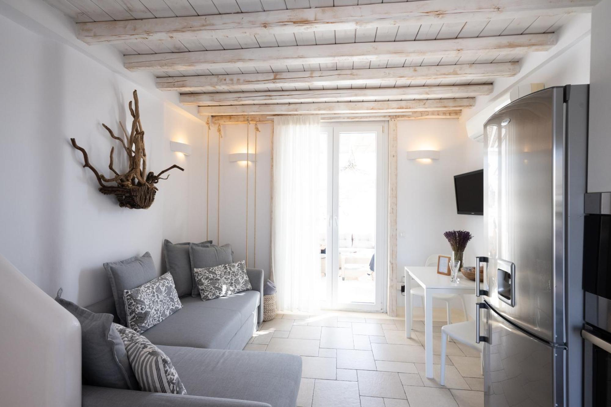 Blue, White And Grey Suites Ornós Eksteriør bilde