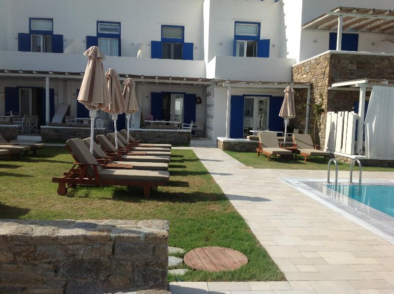 Blue, White And Grey Suites Ornós Eksteriør bilde